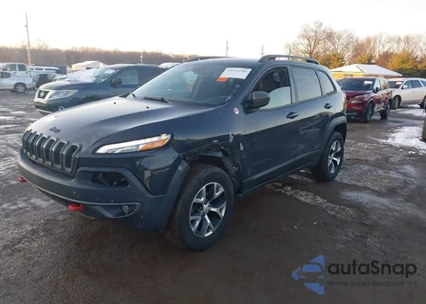 2017 Jeep Cherokee Trailhawk 4X4 z USA, uszkodzony, nr VIN 1C4PJMBB1HW622102
